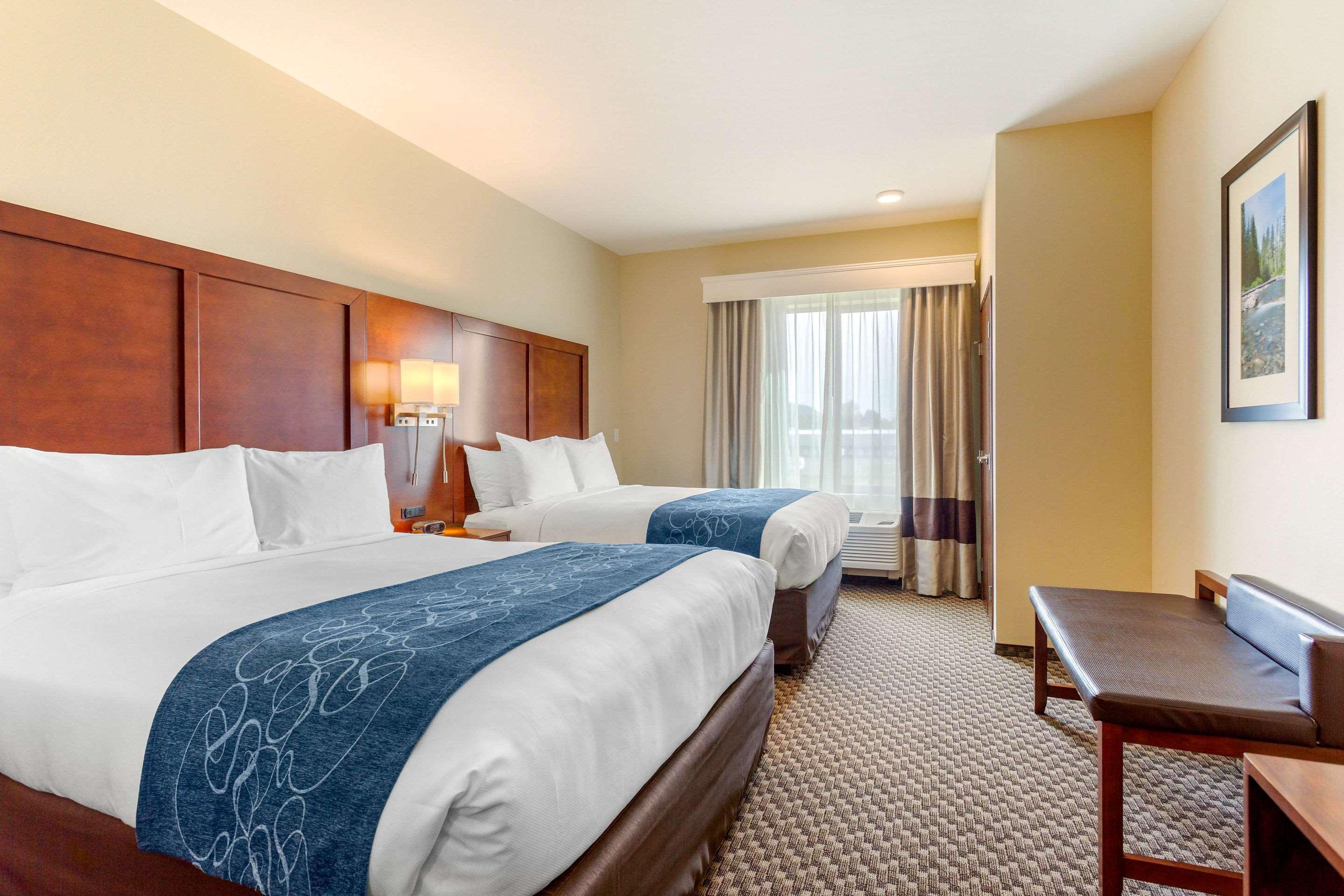 Comfort Suites Burlington Near I-5 Buitenkant foto