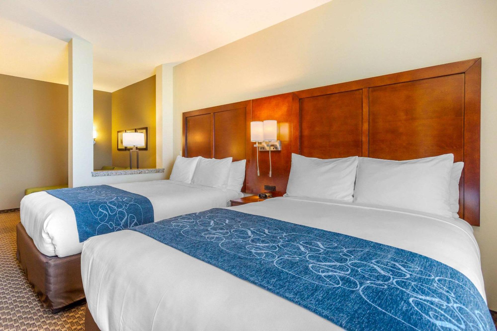 Comfort Suites Burlington Near I-5 Buitenkant foto